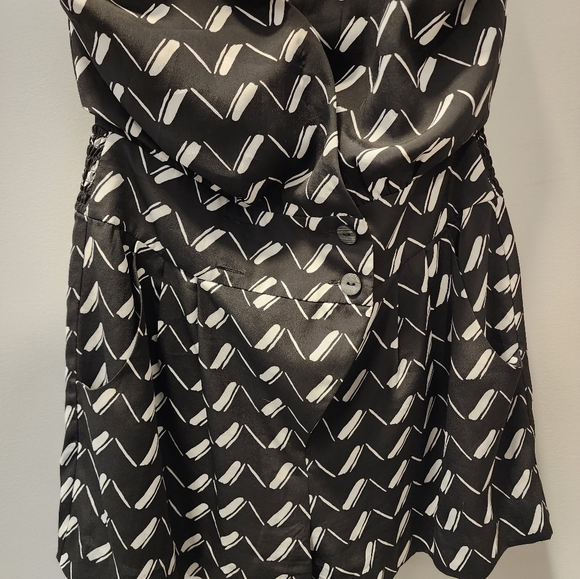 BCBGENERATION Black & White Romper - Picture 9 of 9
